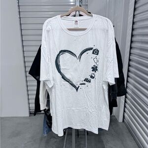 Ambulance Icon T-Shirt | size 3XL